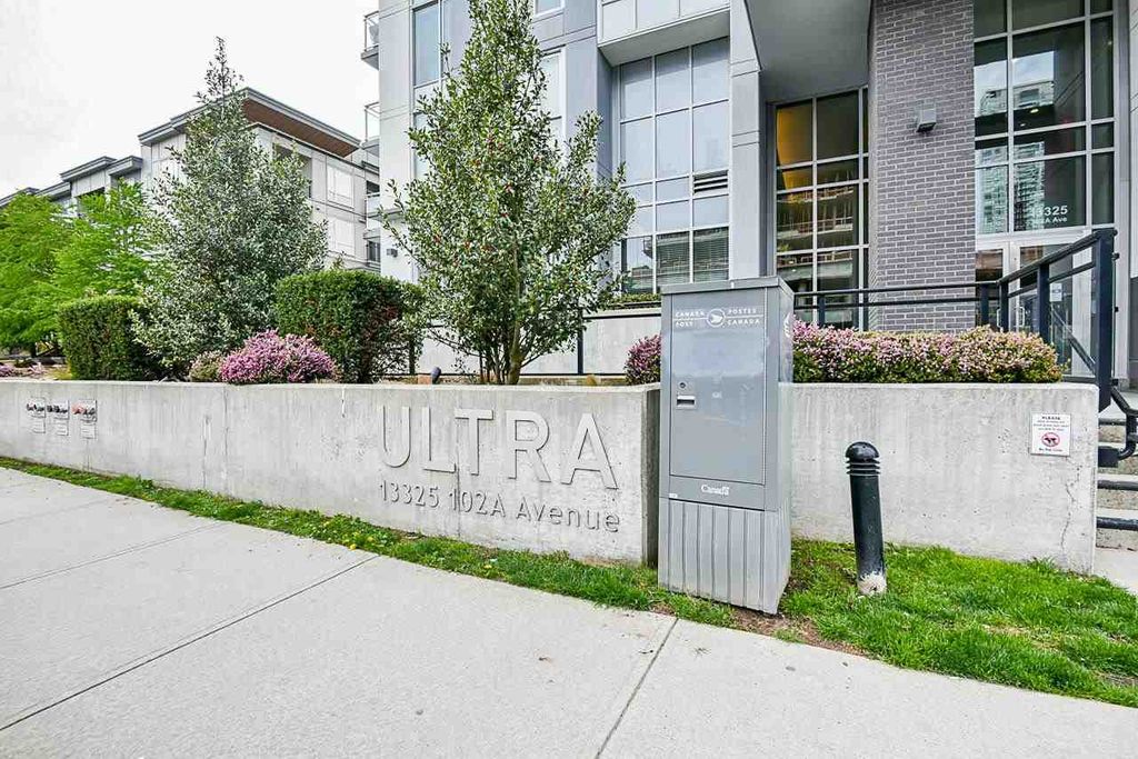 listing image 1101978394358422970