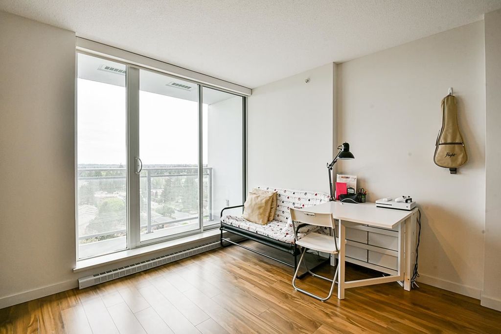 listing image 1100137112263254545