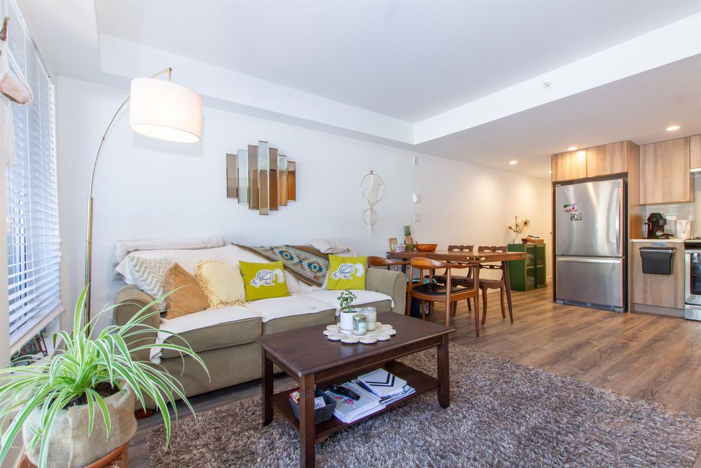 listing image 1101209240384475946