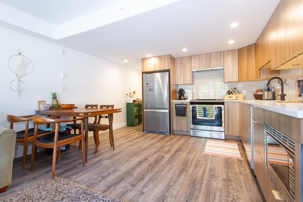 listing image 1106298293390680844