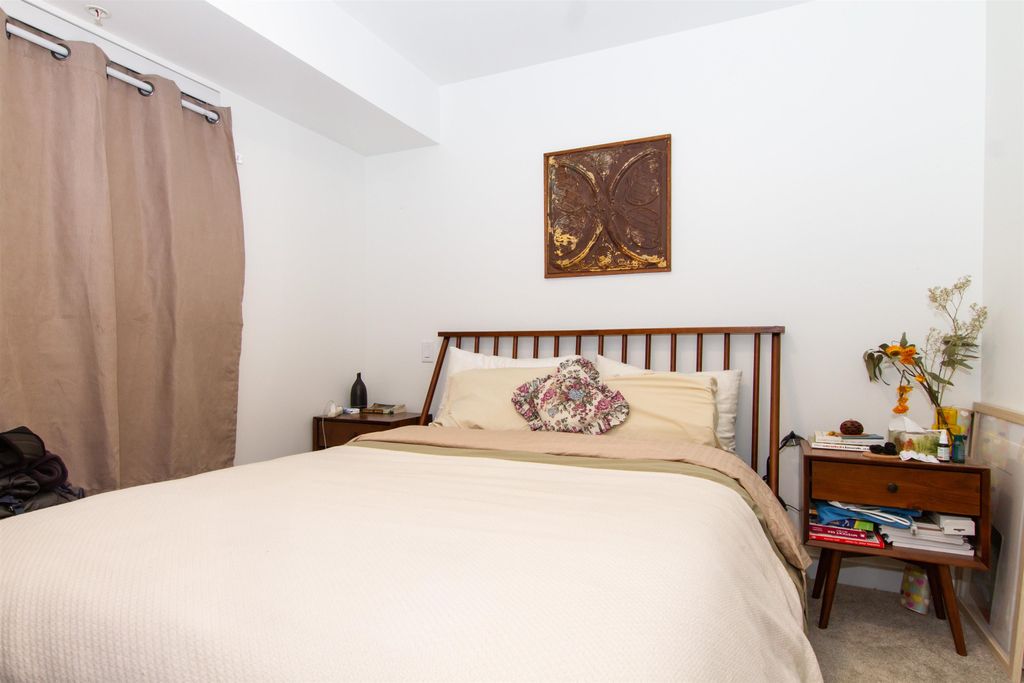 listing image 1107360214069528935