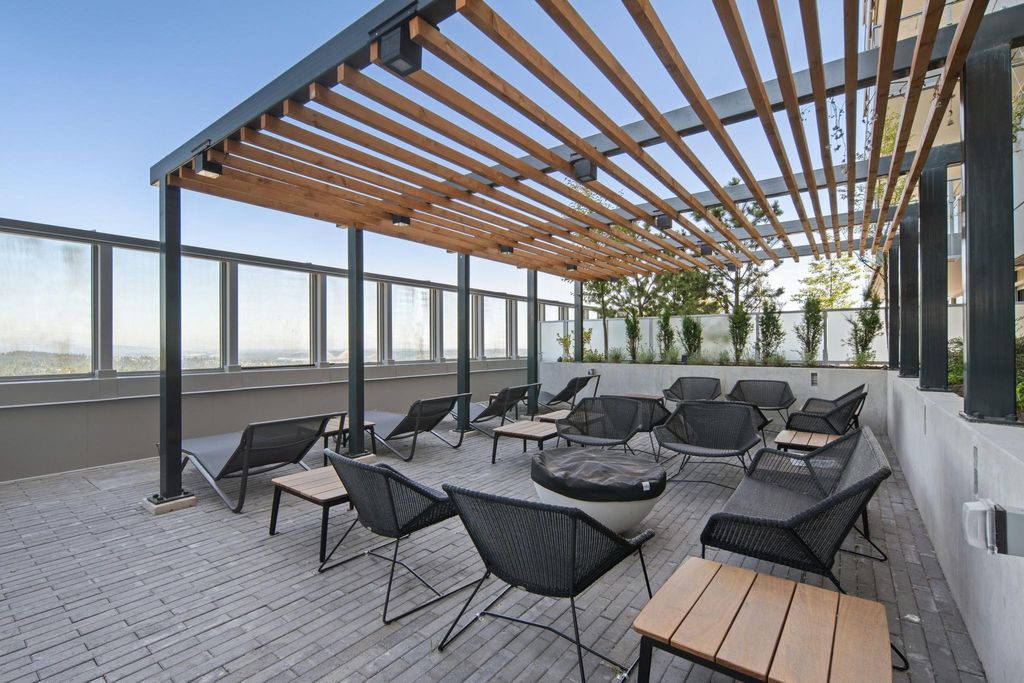listing image 1108941132246165870