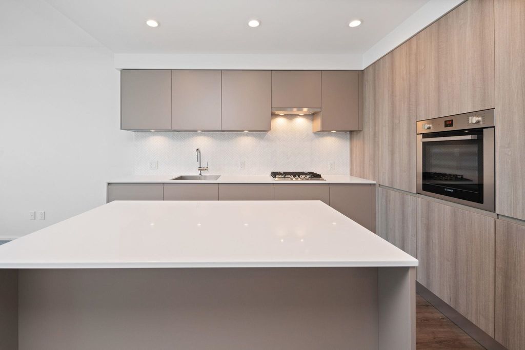 listing image 1107350633903303111