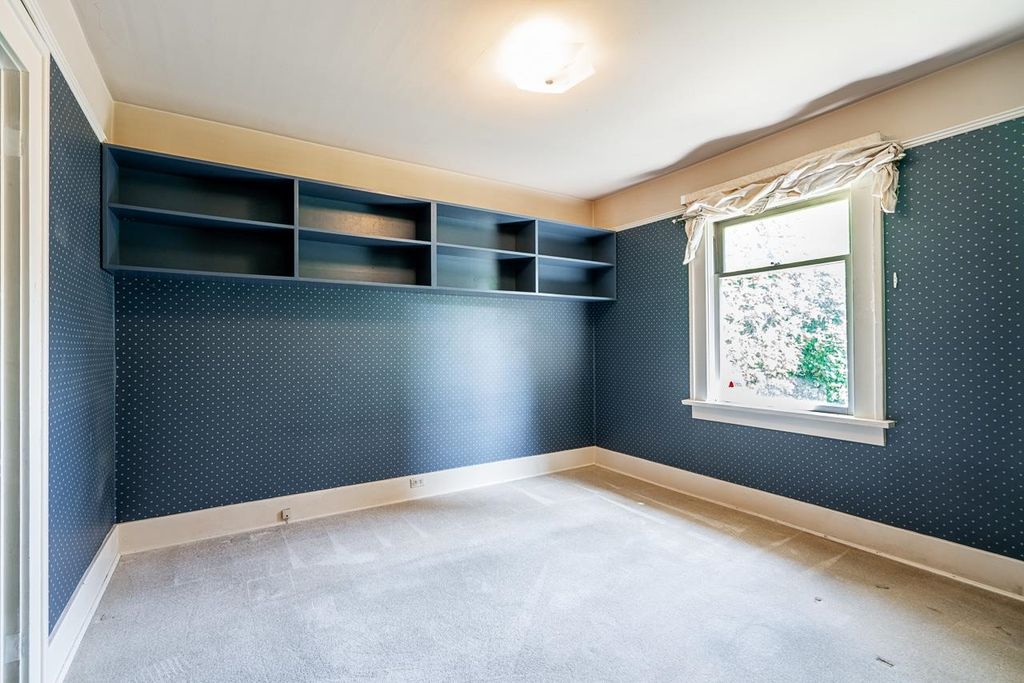 listing image 1103603346893080562