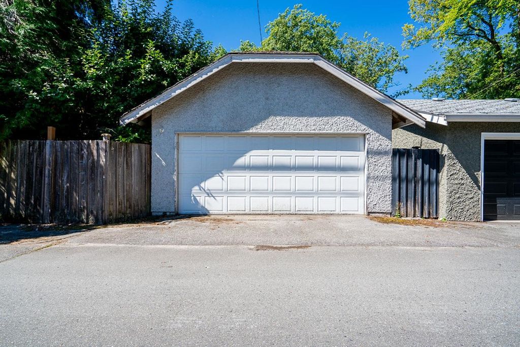 listing image 1106689967145125625