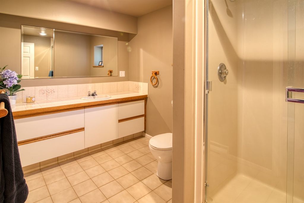 listing image 1100286908146305899