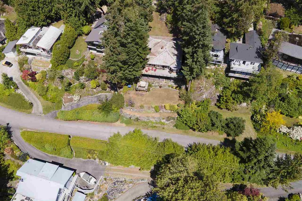 listing image 1102361532195122145