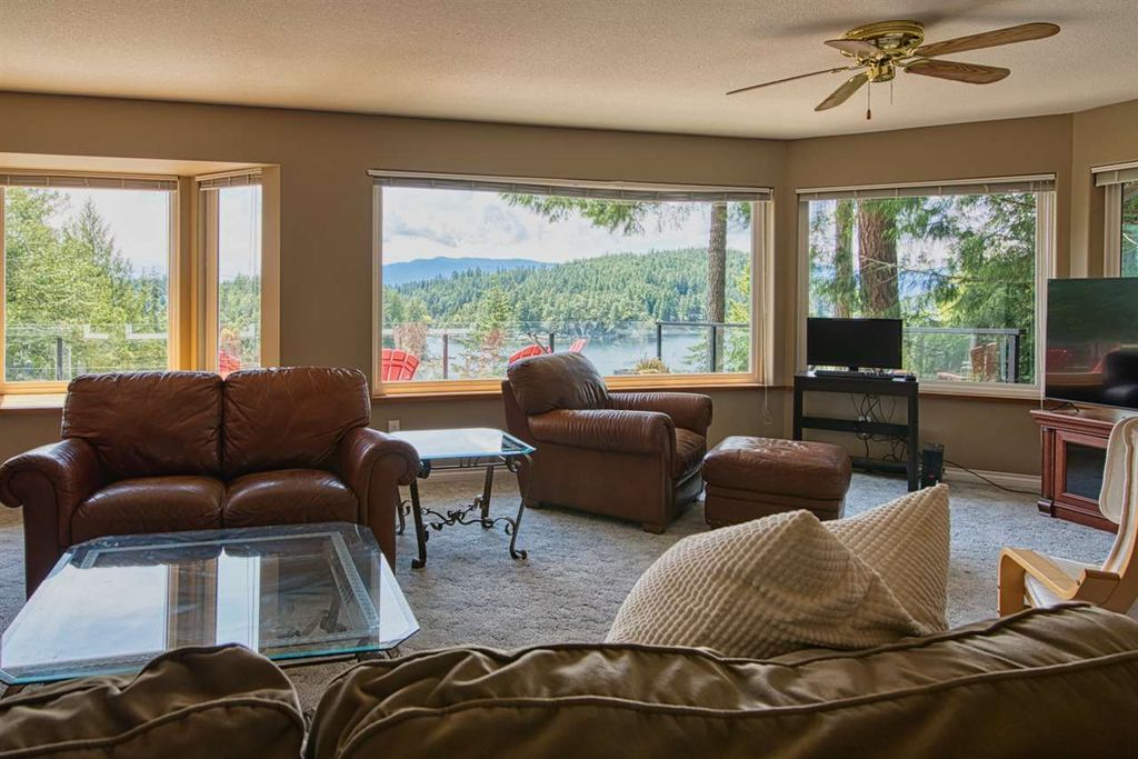 listing image 1109121471073222643