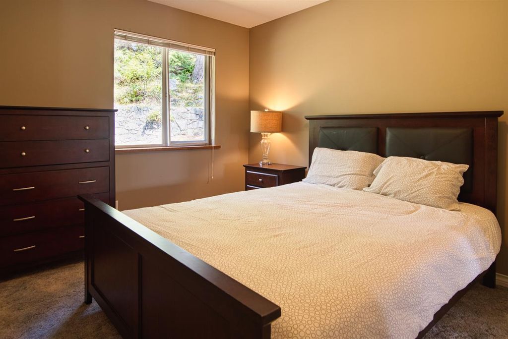 listing image 1104582872811566117