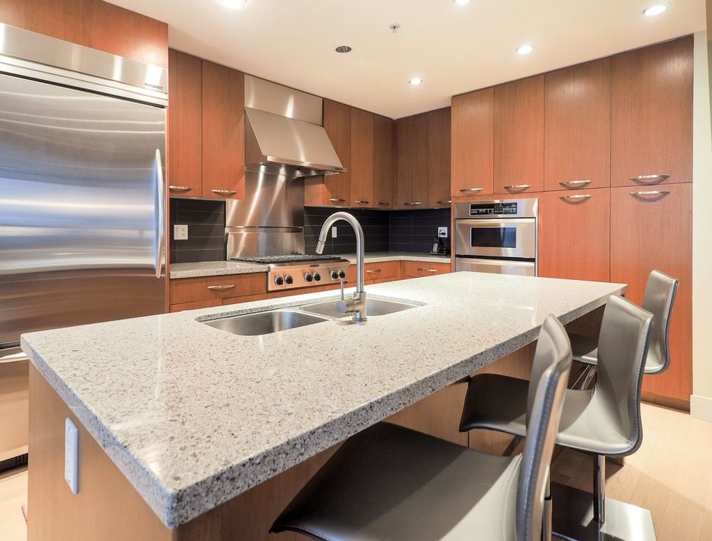 listing image 1107134370134125241