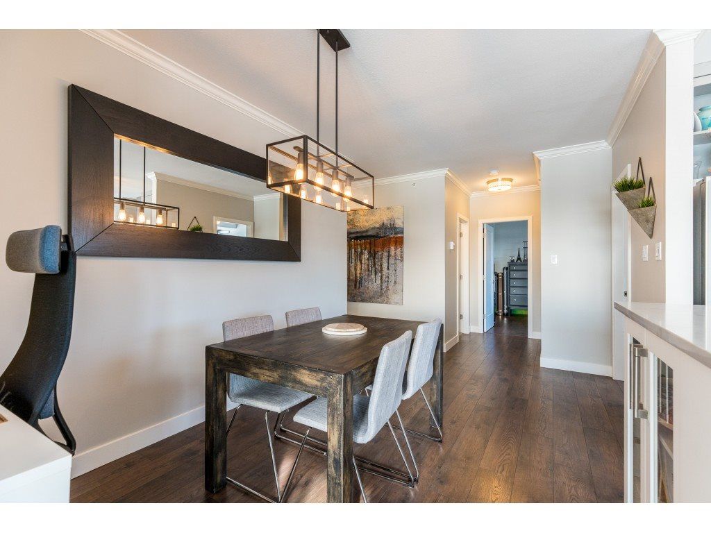 listing image 1100215493538965287