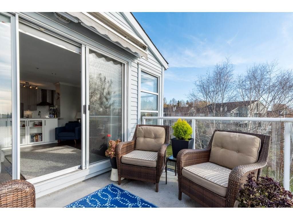 listing image 1103171477173449341