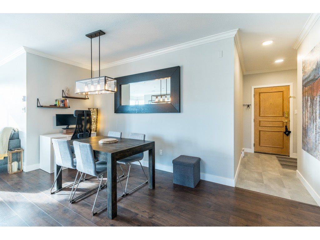 listing image 1100035684588807851