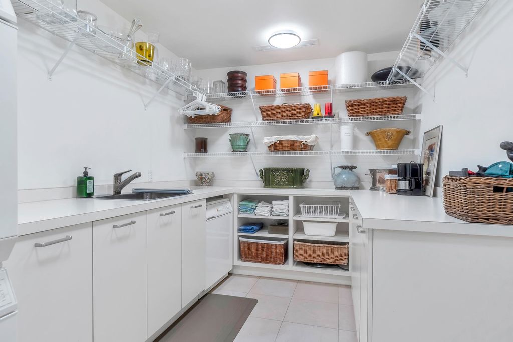 listing image 1107267058665869661