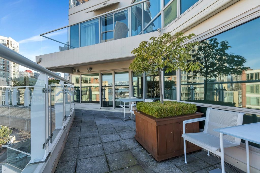 listing image 1102815536962400244