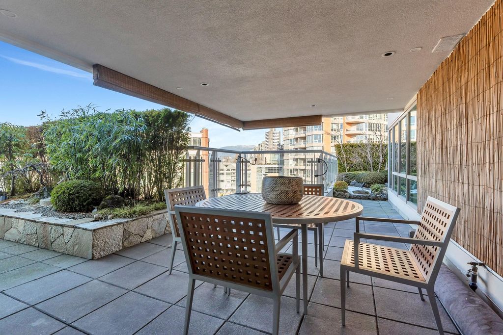 listing image 1105403475975280656