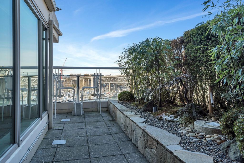 listing image 1101535682282080481