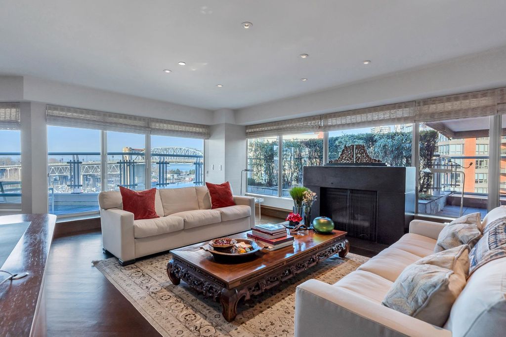 listing image 1102787474068875884