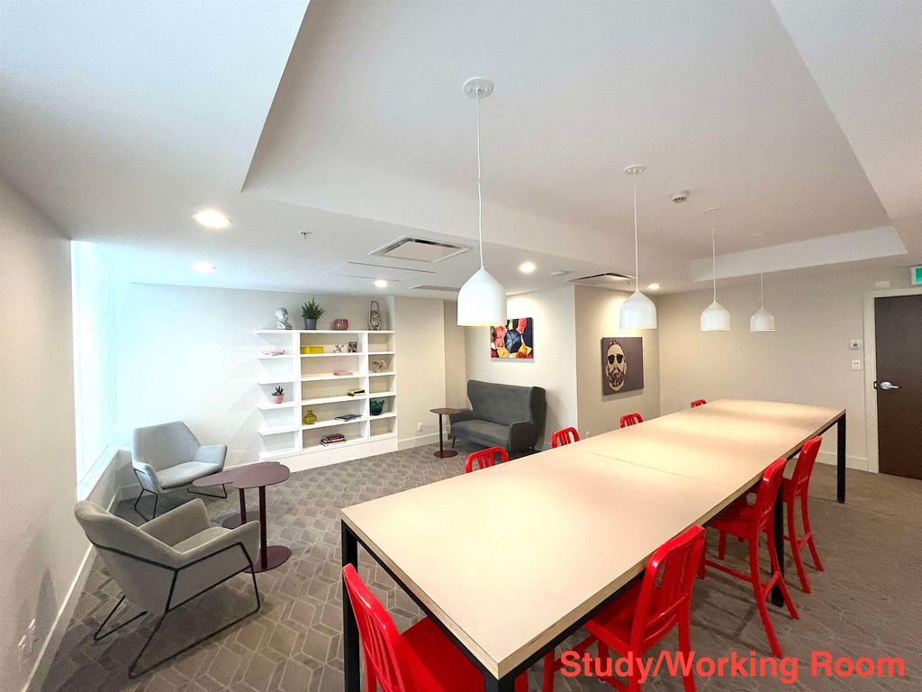 listing image 1104597618325984906