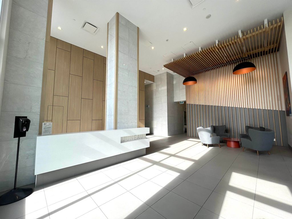listing image 1109128002703557428