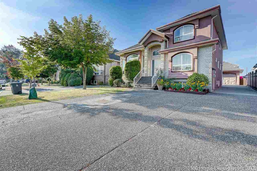 listing image 1109095300149018222