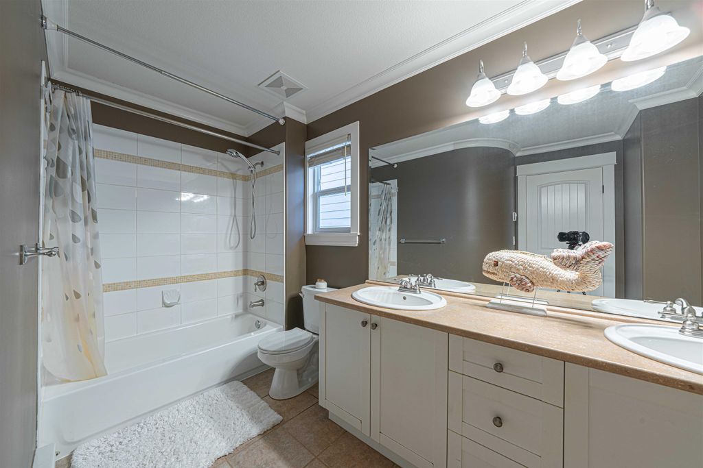 listing image 1109565632283783744