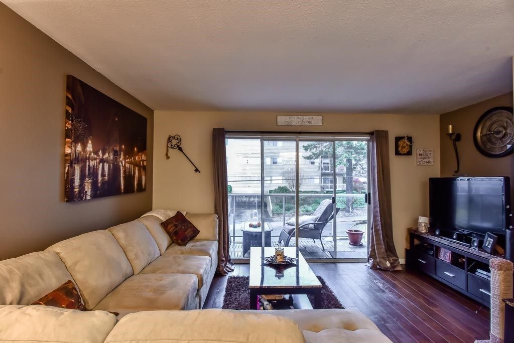 listing image 1104130404360978961