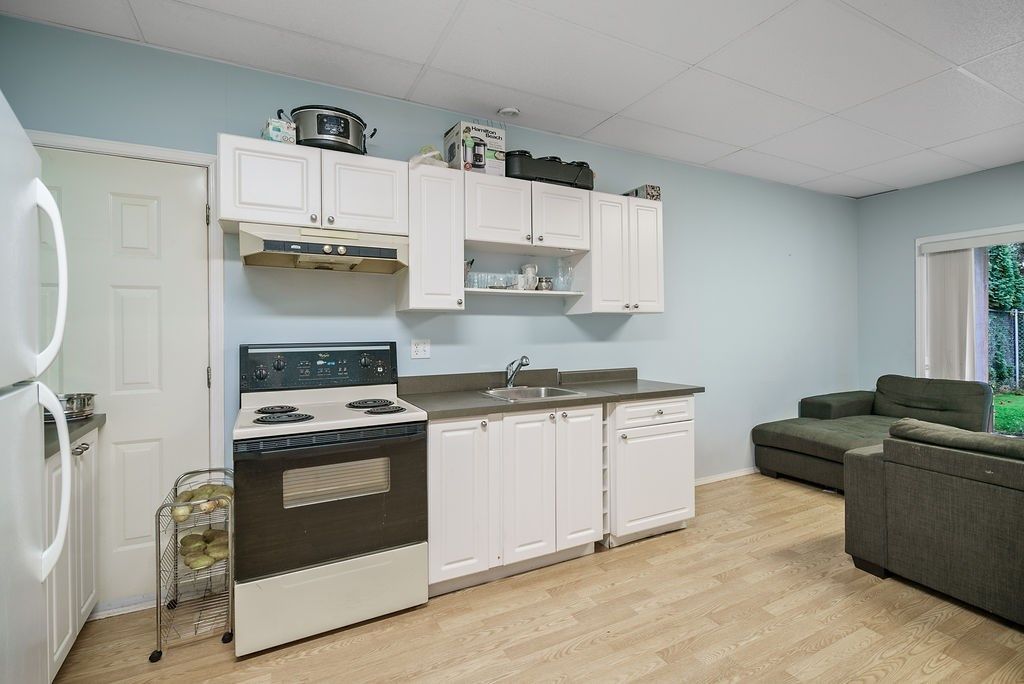 listing image 1106144245482788017