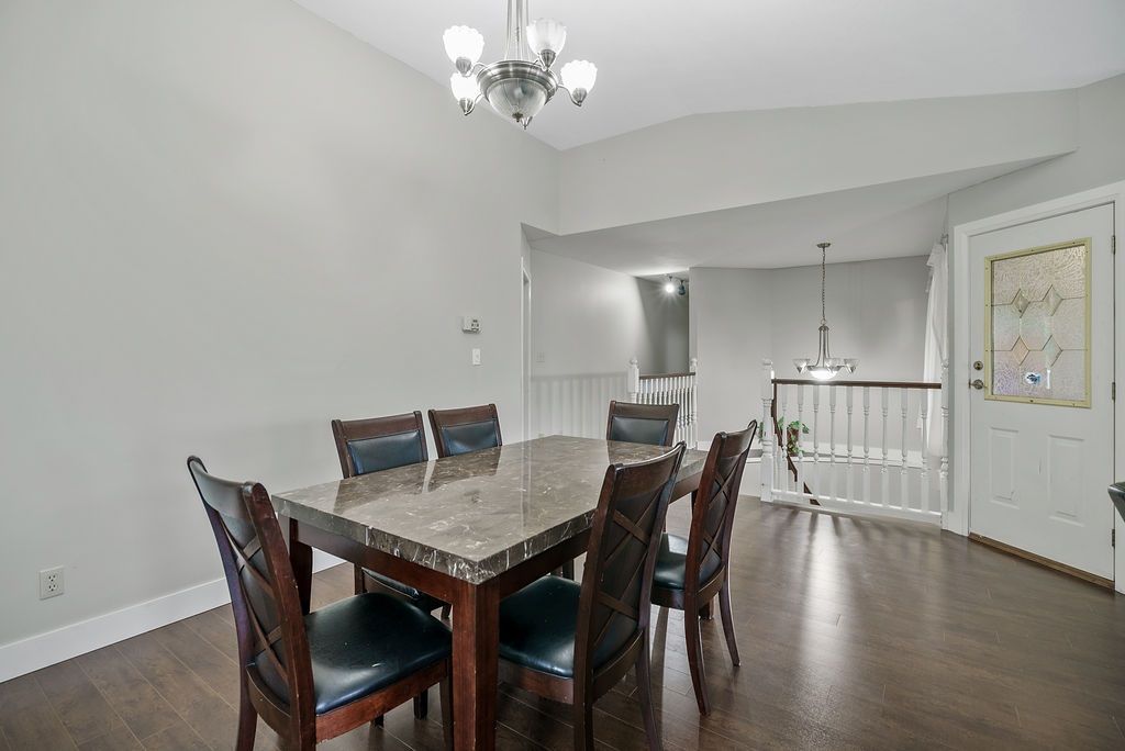 listing image 1106975658826164644