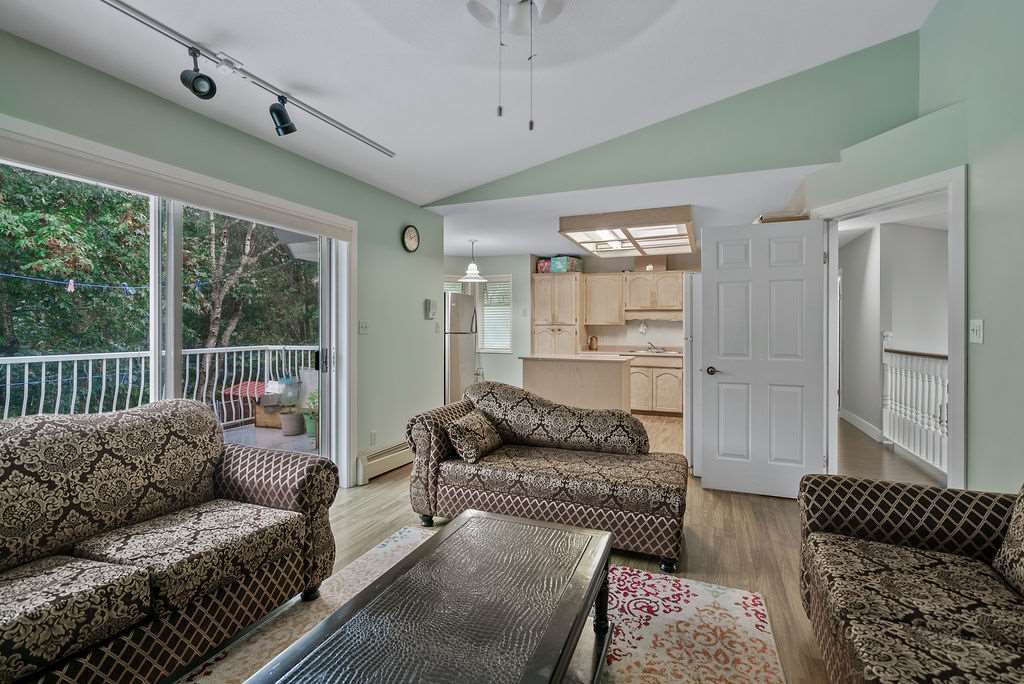 listing image 1103833574555109604