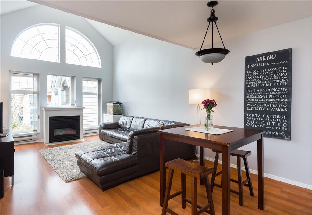 listing image 1103066160062460949