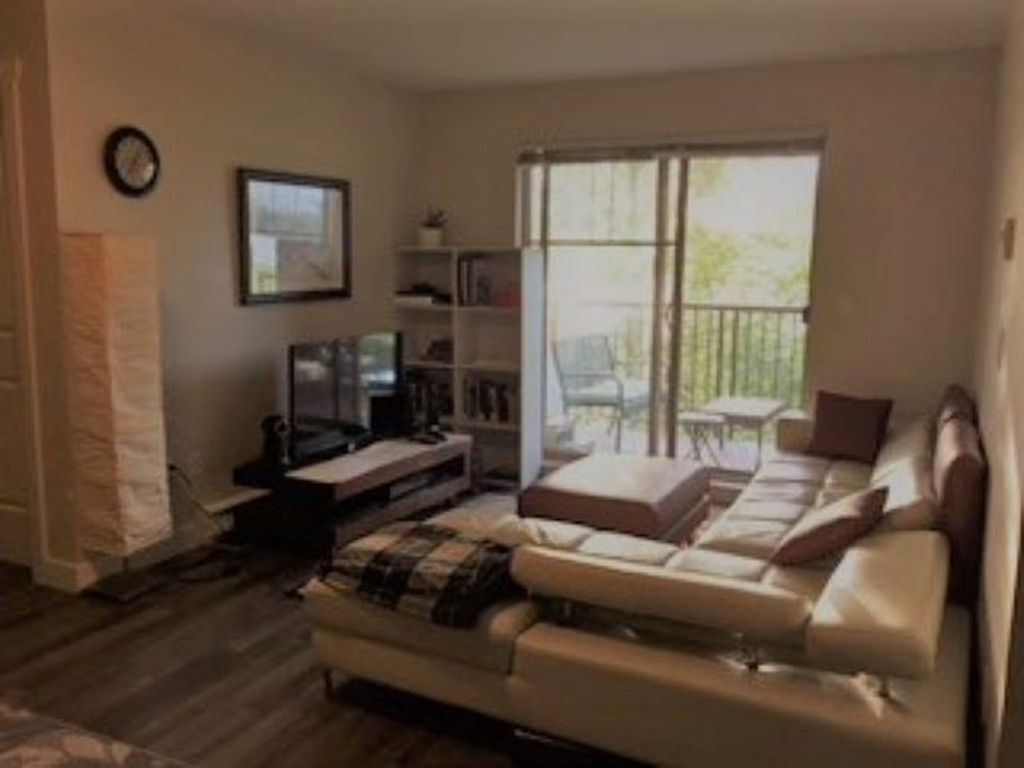 listing image 1105223241690475496