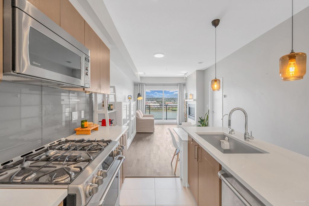 listing image 1100309009378047159