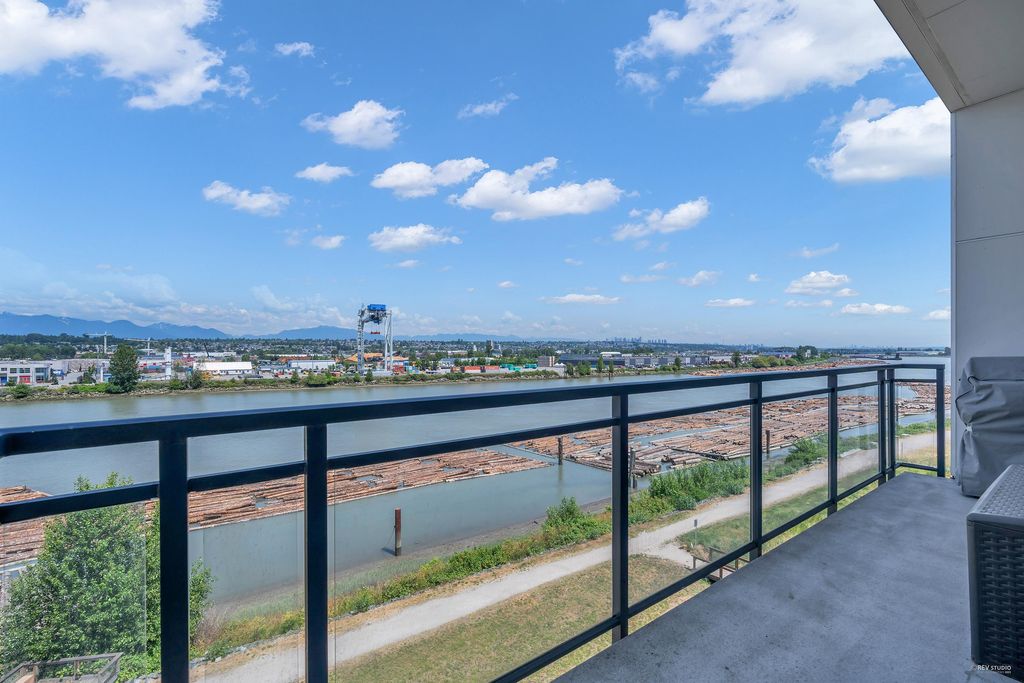 listing image 1108262399325243207