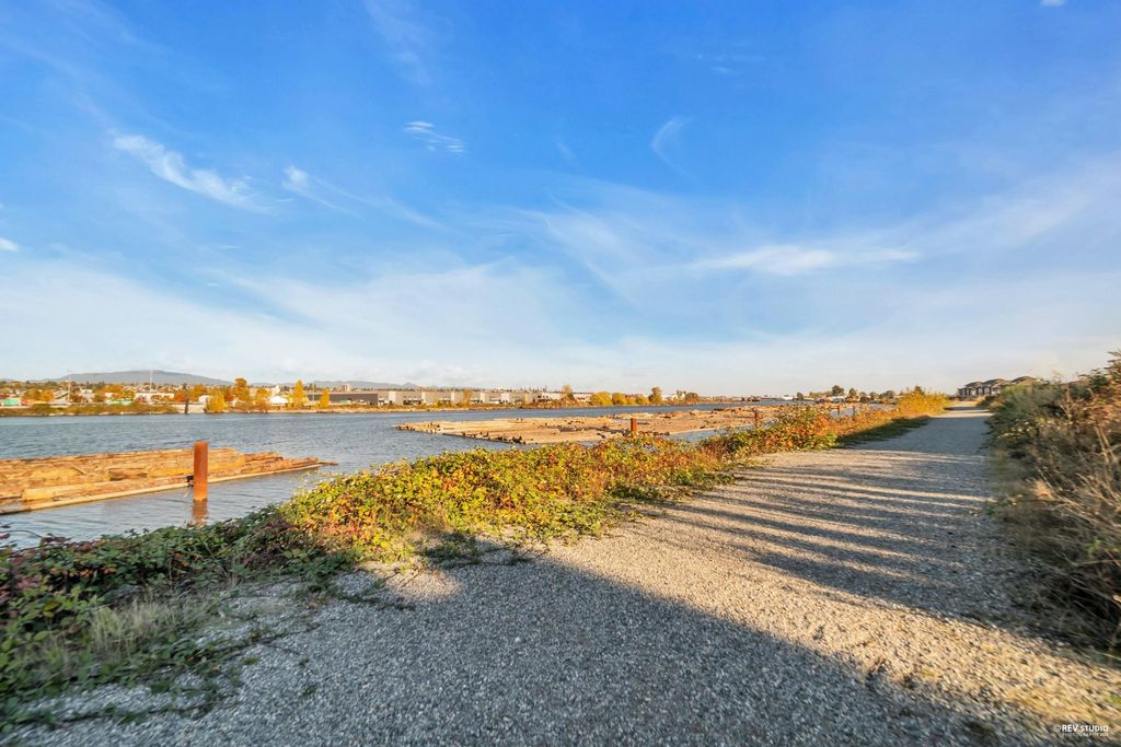 listing image 1103317889189071129