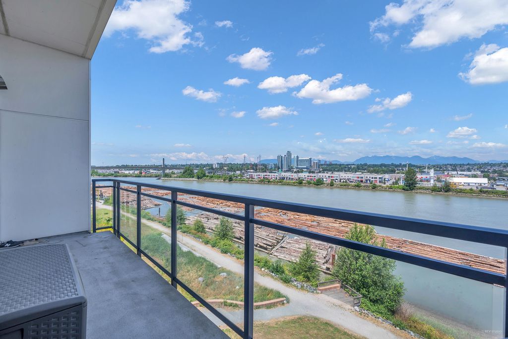 listing image 1102022407484312723