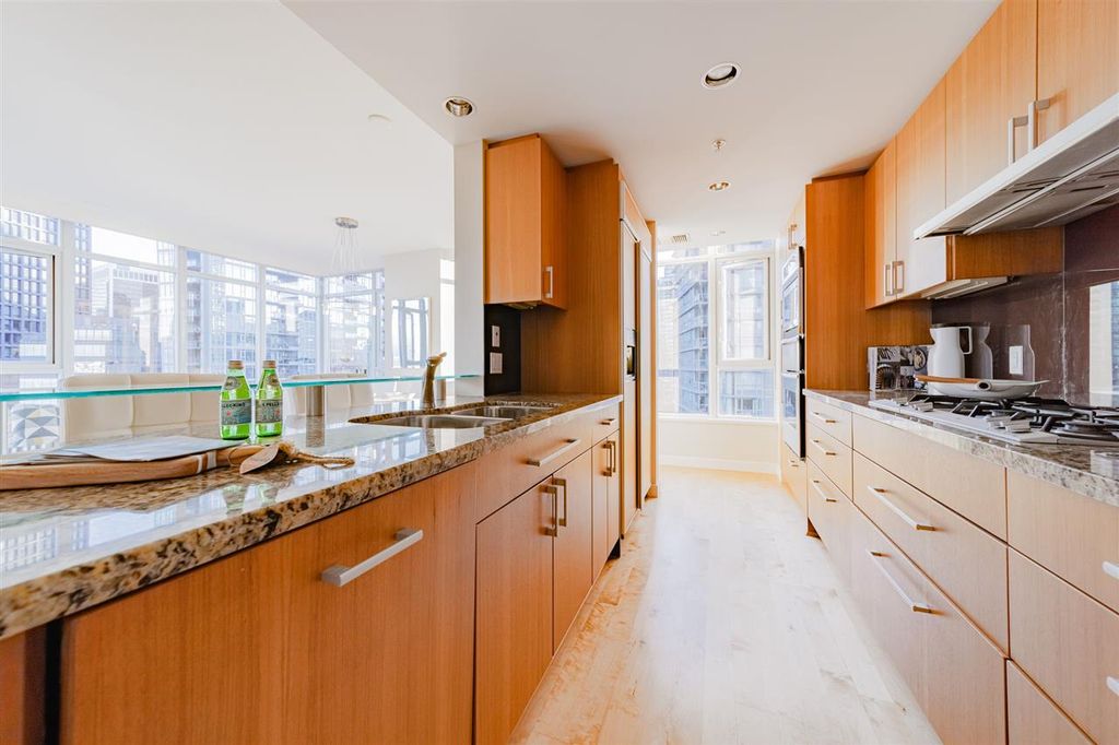 listing image 1104134881112318257