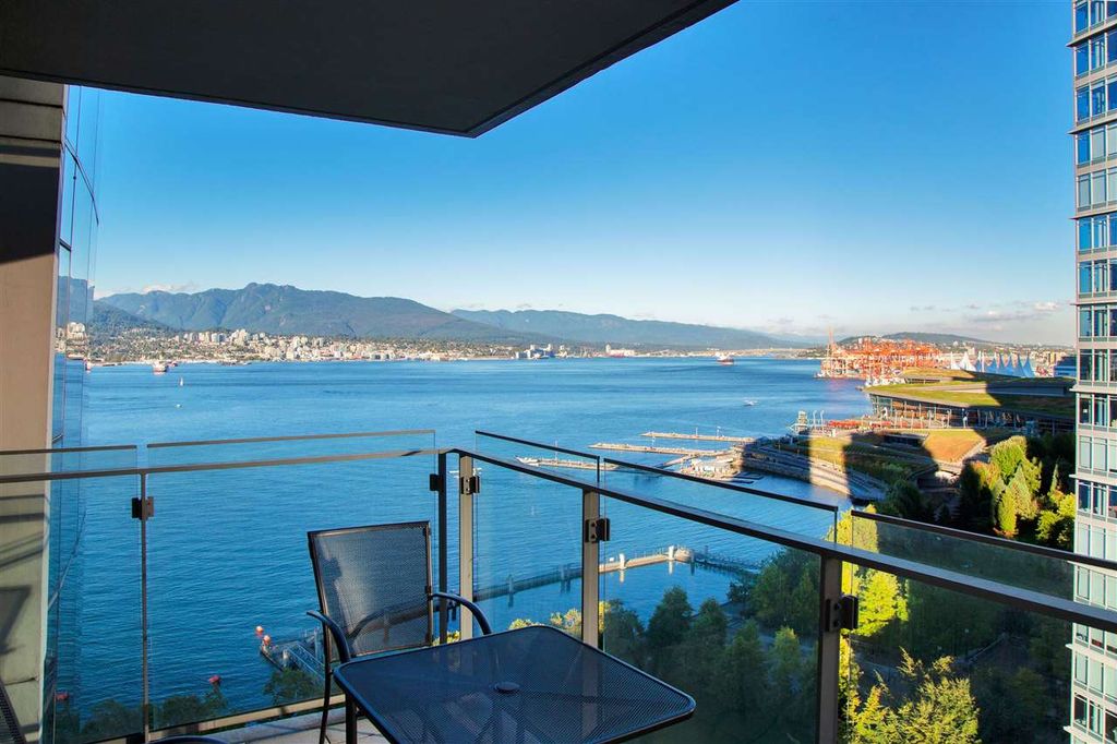 listing image 1106189023581857729