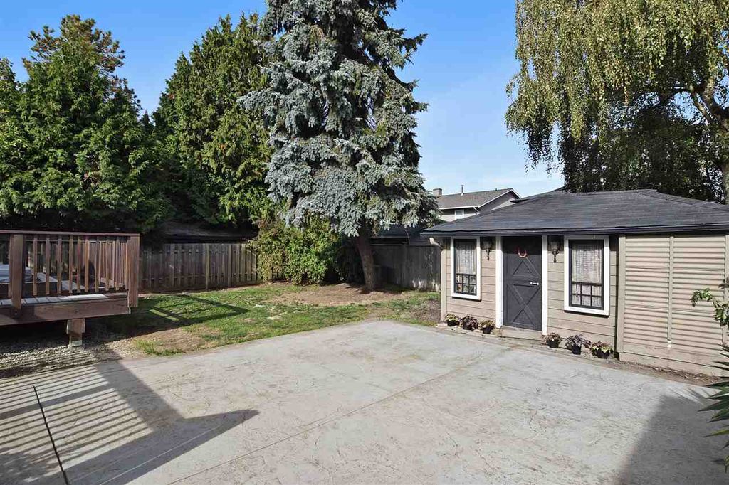 listing image 1105970035656359857