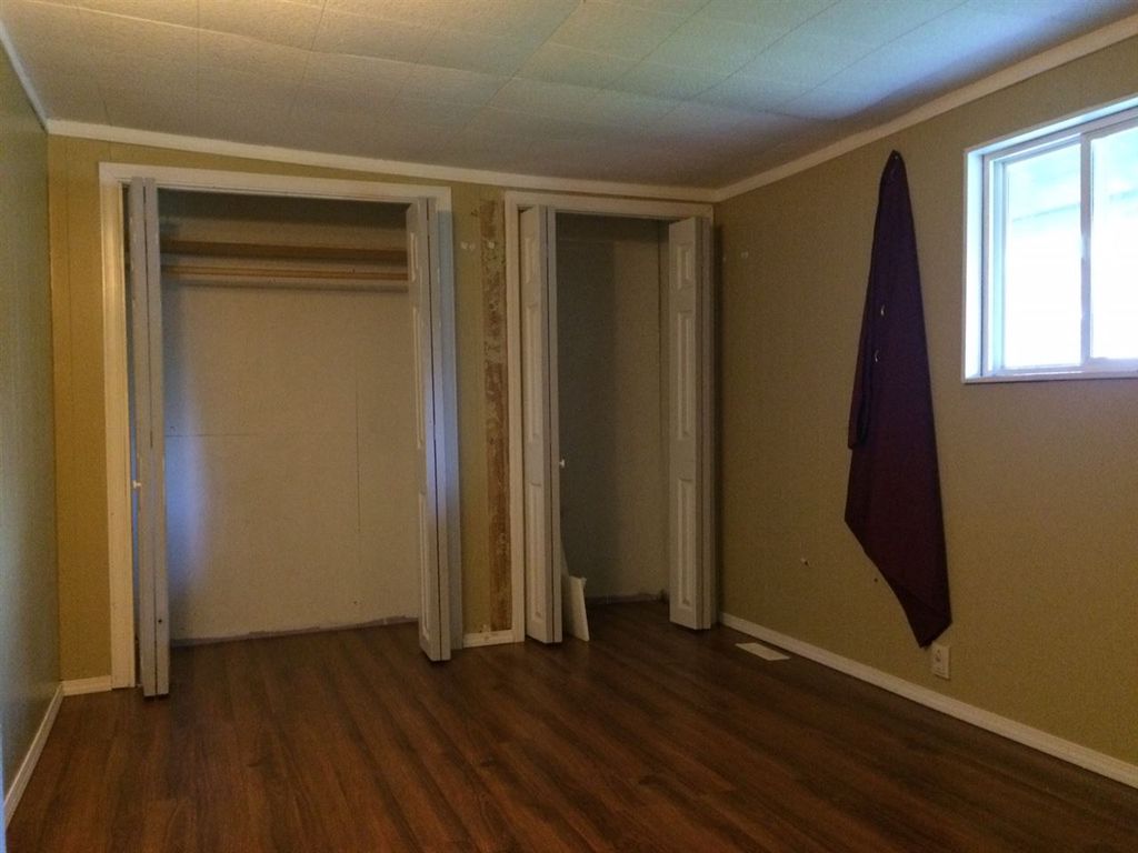 listing image 1107467449470073678