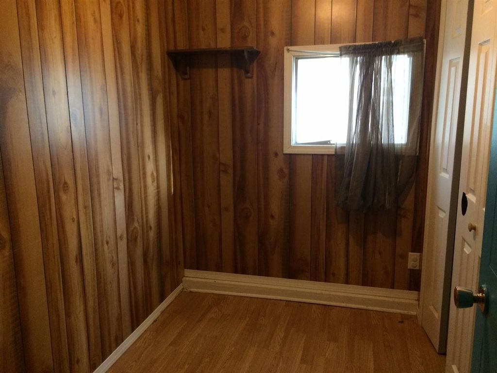 listing image 1100988816972275711