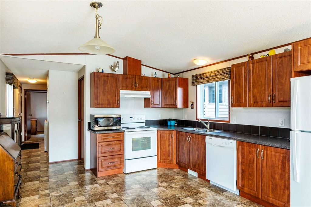 listing image 1101795546419534045