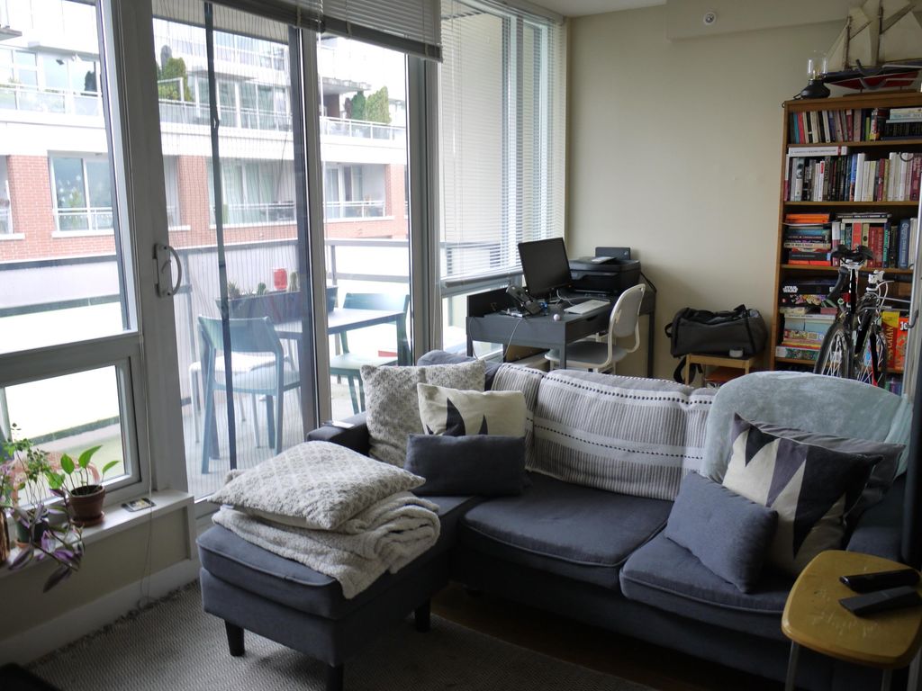 listing image 1109600501419426803