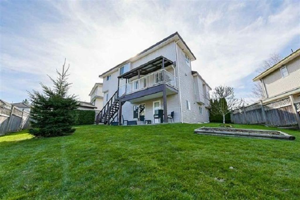 listing image 1100560313478656557