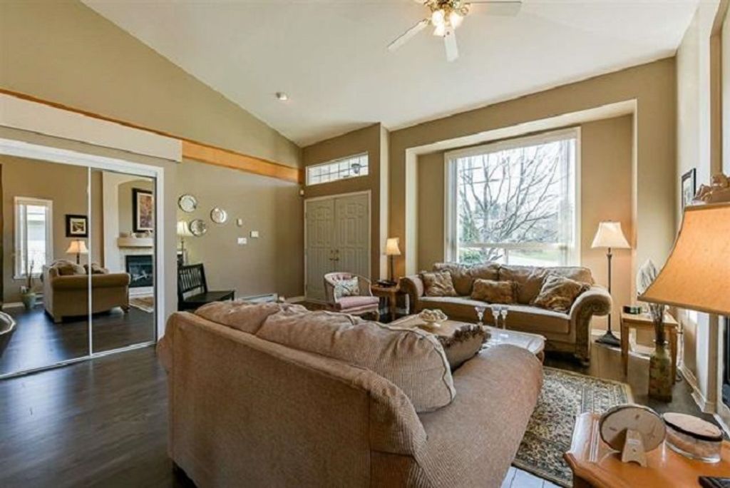 listing image 1101345990886892362