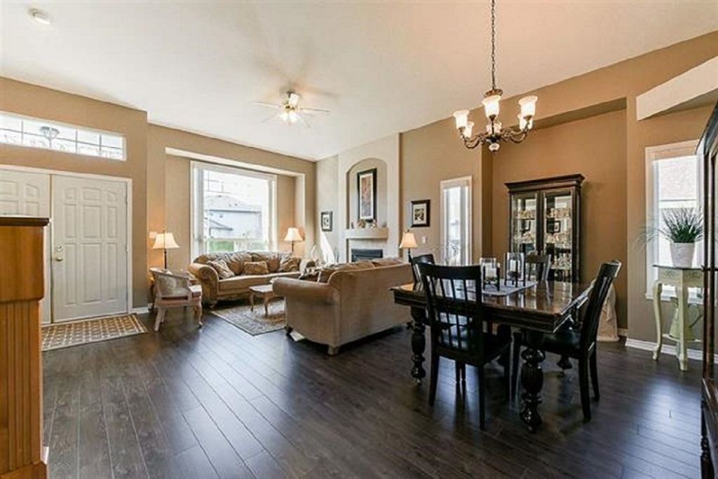 listing image 1107942822365354051