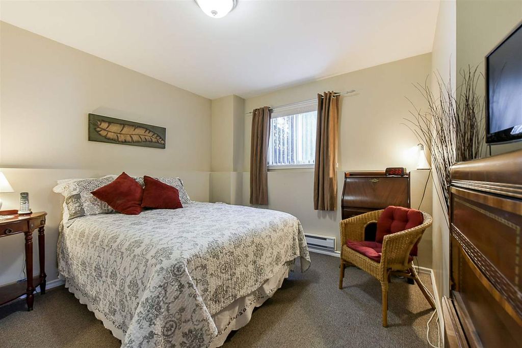 listing image 1109317823494222603