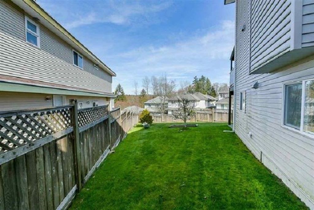 listing image 1103551652713955572