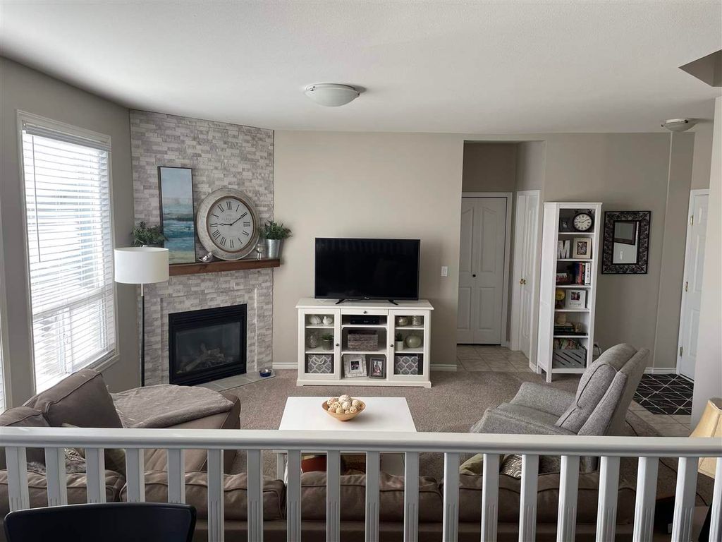 listing image 1101137739807227537