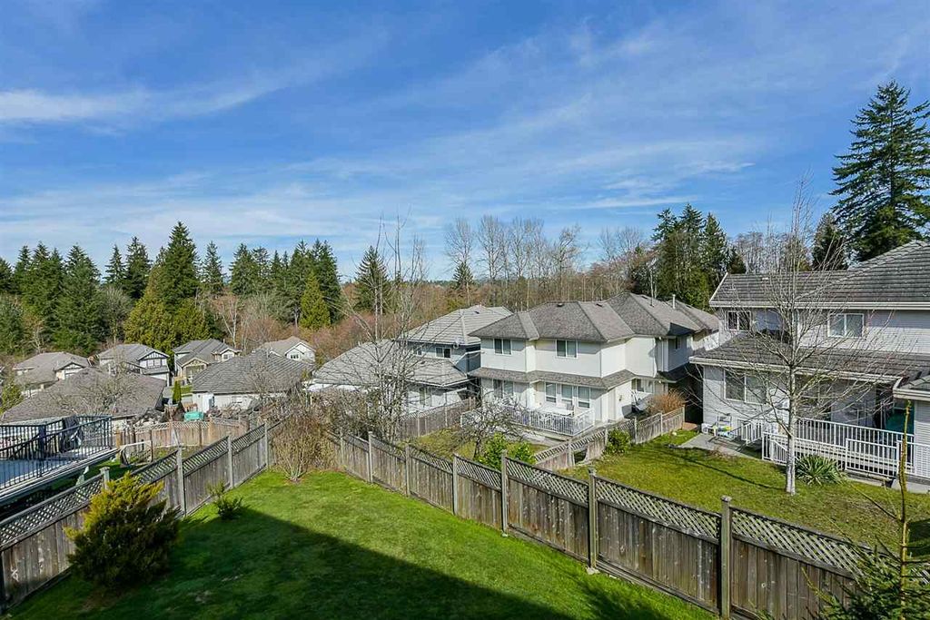 listing image 1100836263675698956